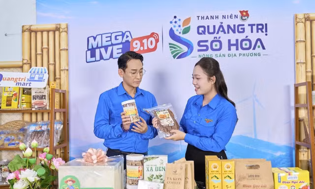 Diễn viên phim 'Mưa đỏ' cùng tuổi trẻ Quảng Trị đưa đặc sản lên sóng