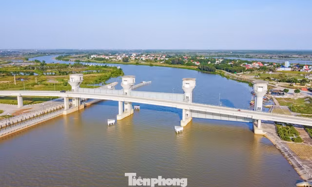 Công trình ngăn mặn, giữ ngọt lớn nhất miền Trung