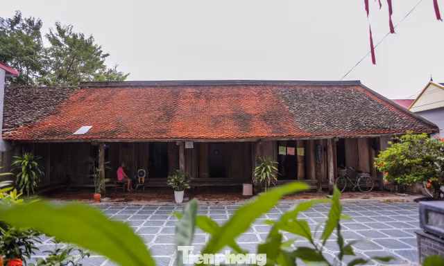 Bên trong ngôi nhà cổ 200 năm tuổi 