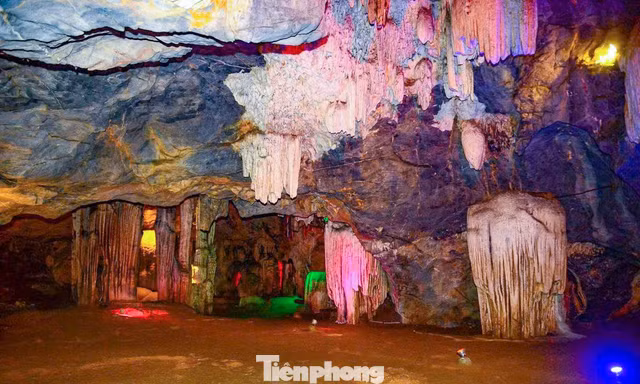 Thạch nhũ huyền ảo gắn với truyền thuyết động Từ Thức 