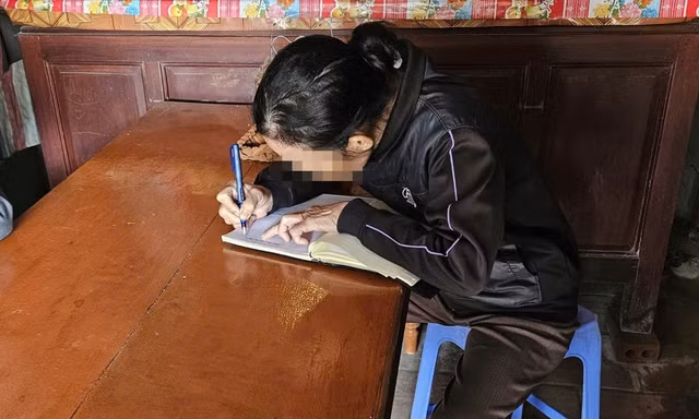 Vụ cả trăm ‘bệnh nhân tâm thần’ tại một xã: Quy trình cấp sổ và xác định khuyết tật được thực hiện ra sao?