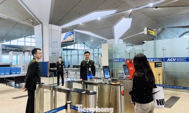 Áp dụng nhận diện sinh trắc học từ 'A đến Z' tại sân bay Vinh 
