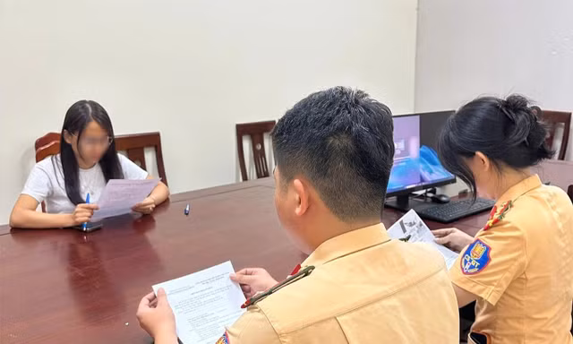 Trượt sát hạch lái xe, nữ học viên lên mạng bịa chuyện ‘có tiêu cực’