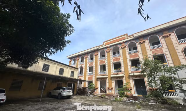 Bên trong trụ sở tòa án bỏ hoang được rao thuê hơn nửa tỷ đồng/năm