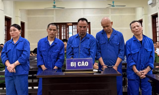 Từ cuộc giao hàng lúc nửa đêm, lộ đường dây ma túy khủng
