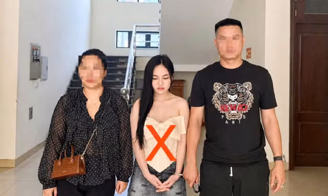 ‘Hot girl’ bị truy nã về ma túy bị bắt tại quán karaoke