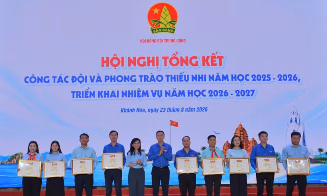 Đổi mới công tác Đội, tạo môi trường để thiếu nhi phát triển toàn diện