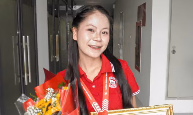 Nữ sinh Ngoại thương không ngừng khám phá, từng bước định hình hành trình tuổi trẻ 