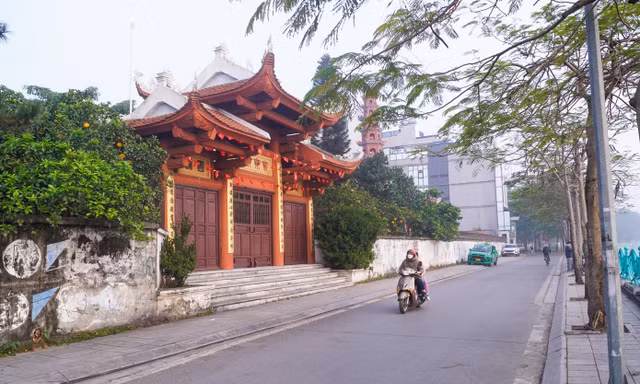 Mở rộng đường ven Hồ Tây lên 24m: Không thực hiện giải phóng mặt bằng