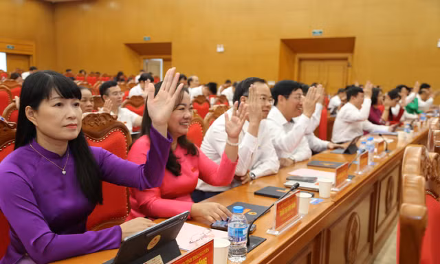 Thái Nguyên thông qua Nghị quyết, đưa nhiều chính sách hỗ trợ học sinh, giáo viên