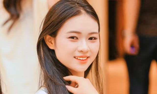 Biết 6 ngoại ngữ, thí sinh Hoa hậu Việt Nam vẫn tiếc nuối một điều