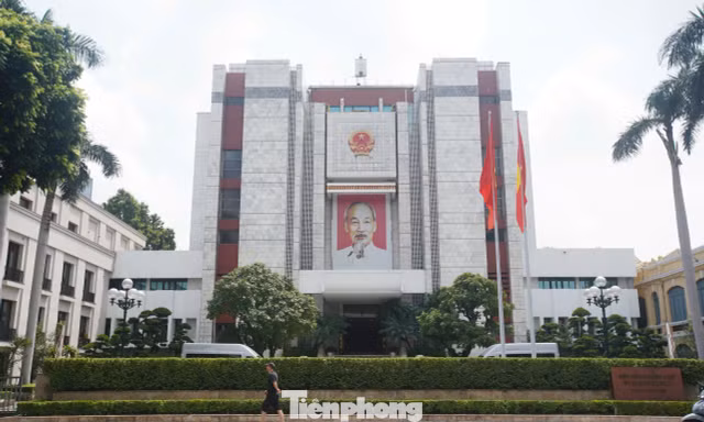 Hà Nội báo cáo về quy định dạy thêm, học thêm trái luật