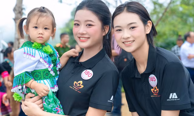 Ngày đặc biệt của những đứa trẻ Mào Phô