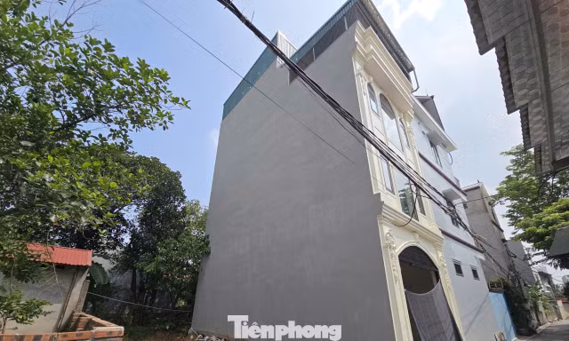 Vụ xây nhầm nhà 3 tầng sang đất hàng xóm: Đang tiến hành di dời về đúng vị trí