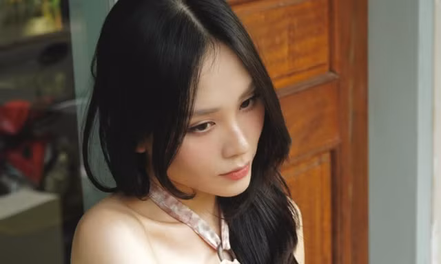 HỢP ĐỒNG NGHỆ SĨ VÀ CÔNG TY QUẢN LÝ