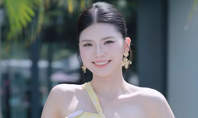 Á khôi cao 1,73 m có vóc dáng như người mẫu tại Hoa hậu Việt Nam