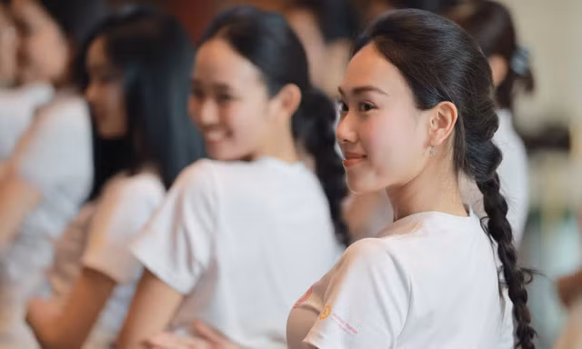 Hoa hậu Đỗ Mỹ Linh trực tiếp “chấm” thí sinh trong màn phỏng vấn 1-1 Ảnh: Trọng Tài
