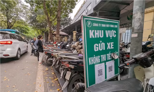 Hà Nội đặt lộ trình bãi xe máy, ô tô 100% thanh toán tự động 