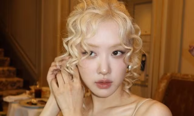 Rose (BlackPink) vỡ mộng