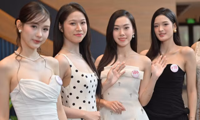 Vẻ đẹp rực rỡ của 53 cô gái Hoa hậu Việt Nam trước chung khảo