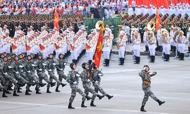 Tổ chức diễu binh, diễu hành kỷ niệm 100 năm thành lập Đảng