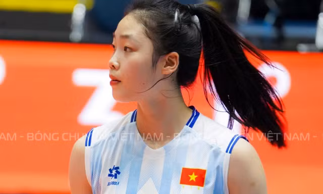 Hot girl bóng chuyền Việt Nam cao 1,86 m gây sốt ở ASIAD