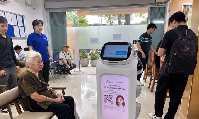 Hà Nội sẽ phục vụ tại nhà cho người trên 80 tuổi nhận lương hưu, trợ cấp bảo hiểm xã hội
