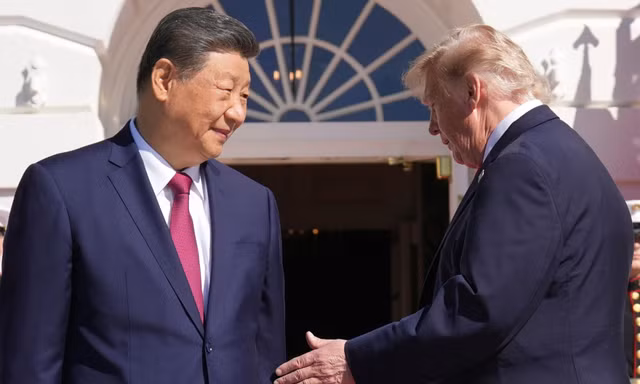 Chuyên gia phân tích ngôn ngữ cơ thể của Chủ tịch Tập Cận Bình và ông Trump 