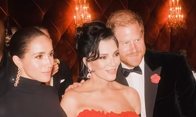 Harry - Meghan bị châm chọc