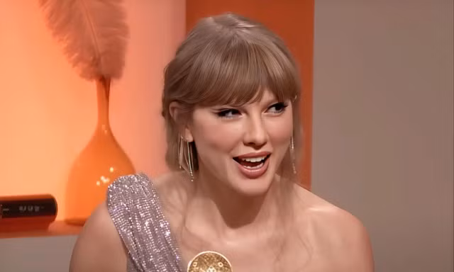 Bản hit mang ý nghĩa tình dục của Taylor Swift