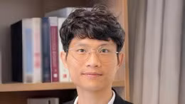 Giáo sư Nguyễn Xuân Mừng được nhập tịch Hàn Quốc theo diện nhân tài xuất sắc. Ảnh: Đại học Sejong
