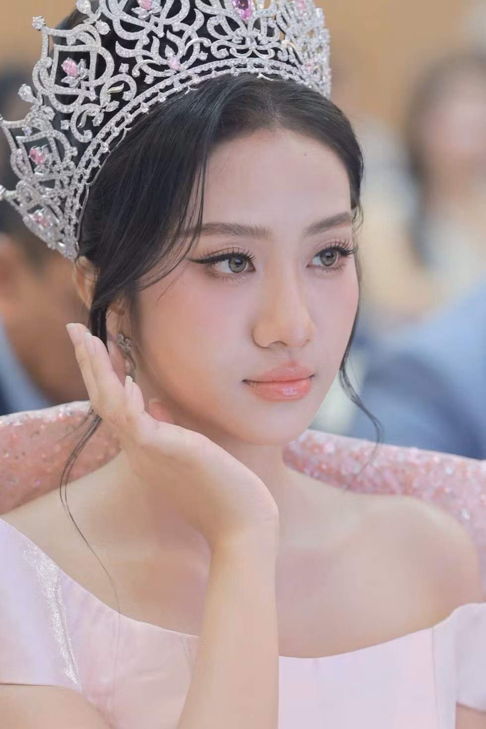 ‘Hoa hậu Đỗ Thị Hà, Thanh Thủy, Hà Trúc Linh không đẹp theo khuôn mẫu’