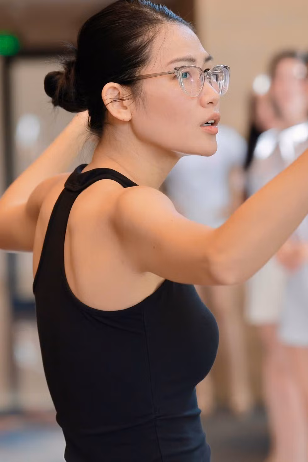 Hành trình ‘gọt giũa’ bước đi non nớt trước giờ bùng nổ ở chung khảo Hoa hậu Việt Nam