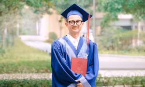 Bác sĩ người Lào kể chuyện học ngành Y tại Việt Nam