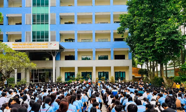 Nam sinh bịa chuyện bị bắt cóc sang Campuchia để xin mua xe máy, nhà trường phát thư xin lỗi