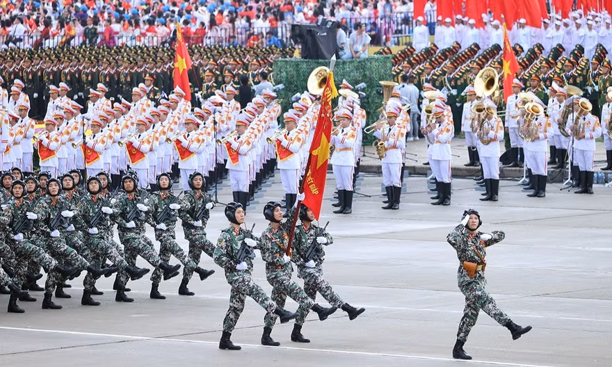 Tổ chức diễu binh, diễu hành kỷ niệm 100 năm thành lập Đảng