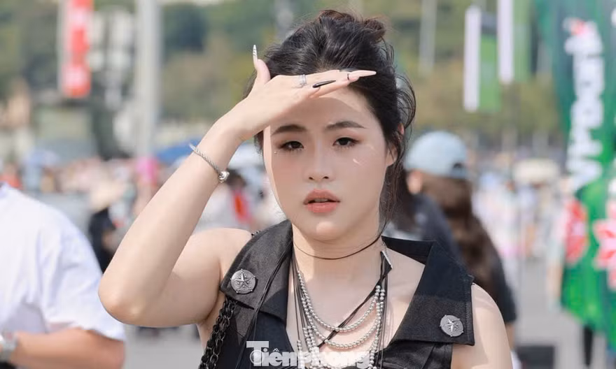 Tinh thần nổi loạn của Big Bang phủ sóng thời trang giới trẻ tại Mỹ Đình