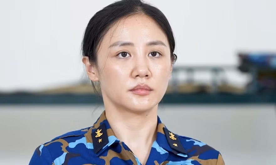 Sao nhập ngũ chấn chỉnh dàn nghệ sĩ