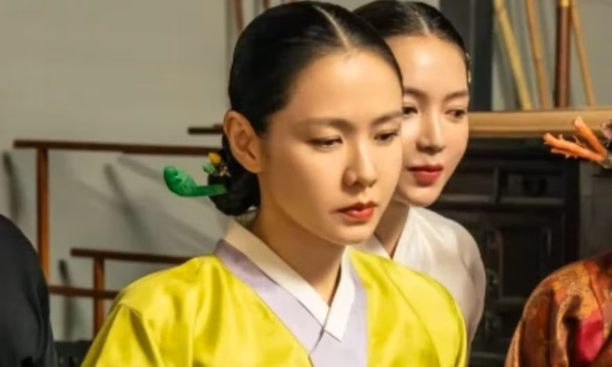 Son Ye Jin nói về vai diễn gây tranh cãi trong phim 19+
