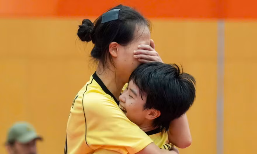 Cầu mây 4 nữ Việt Nam khiến dân mạng ngả mũ thán phục