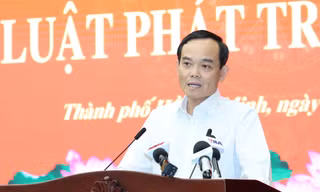 Bí thư Thành ủy TPHCM Trần Lưu Quang: Không xin ý kiến lòng vòng làm mất thời gian