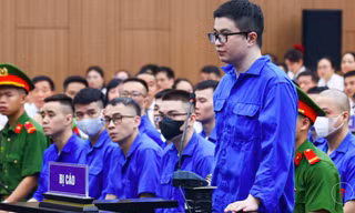 Luật sư đề nghị được tiếp xúc với Mr Pips và công bố 97 cơ quan, tổ chức có liên quan