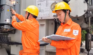 Phó Thủ tướng: Xem xét giảm giá điện từ ngày 1/11