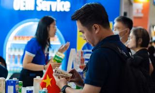 Nhiều doanh nghiệp lo ngại, nếu quy định mới được thông qua thì việc thay đổi mẫu mã, tuân thủ báo cáo, thực hiện thủ tục đăng ký cũng phát sinh chi phí rất lớn, kinh doanh bị cản trở 