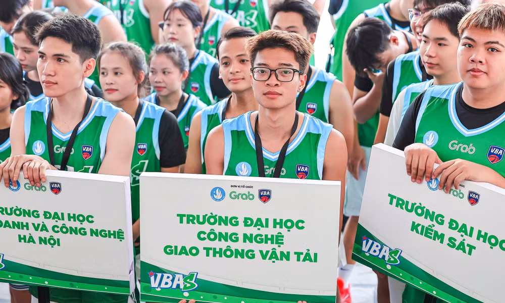 24 đội bóng rổ sinh viên cùng 'đốt nóng' sân đấu Hà Nội
