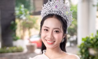 Lịch trình bận rộn của Hoa hậu Hà Trúc Linh, Á hậu Châu Anh, Vân Nhi ở Hà Nội
