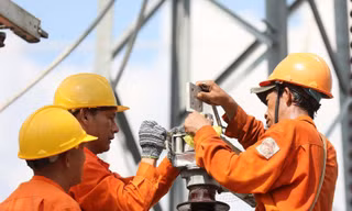 Tái cơ cấu EVN: Hai bộ vênh nhau về lộ trình tách truyền tải, bán lẻ