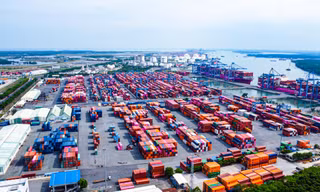 Gần 500 container chè Việt Nam ách tắc tại Pakistan