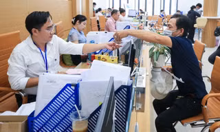 TS. Trần Anh Tuấn: Đừng coi chính quyền địa phương 2 cấp là ‘phép trừ cơ học’
