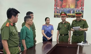 Một giám đốc bệnh viện ở Ninh Bình bị khởi tố vì làm sai lệch hồ sơ bệnh án